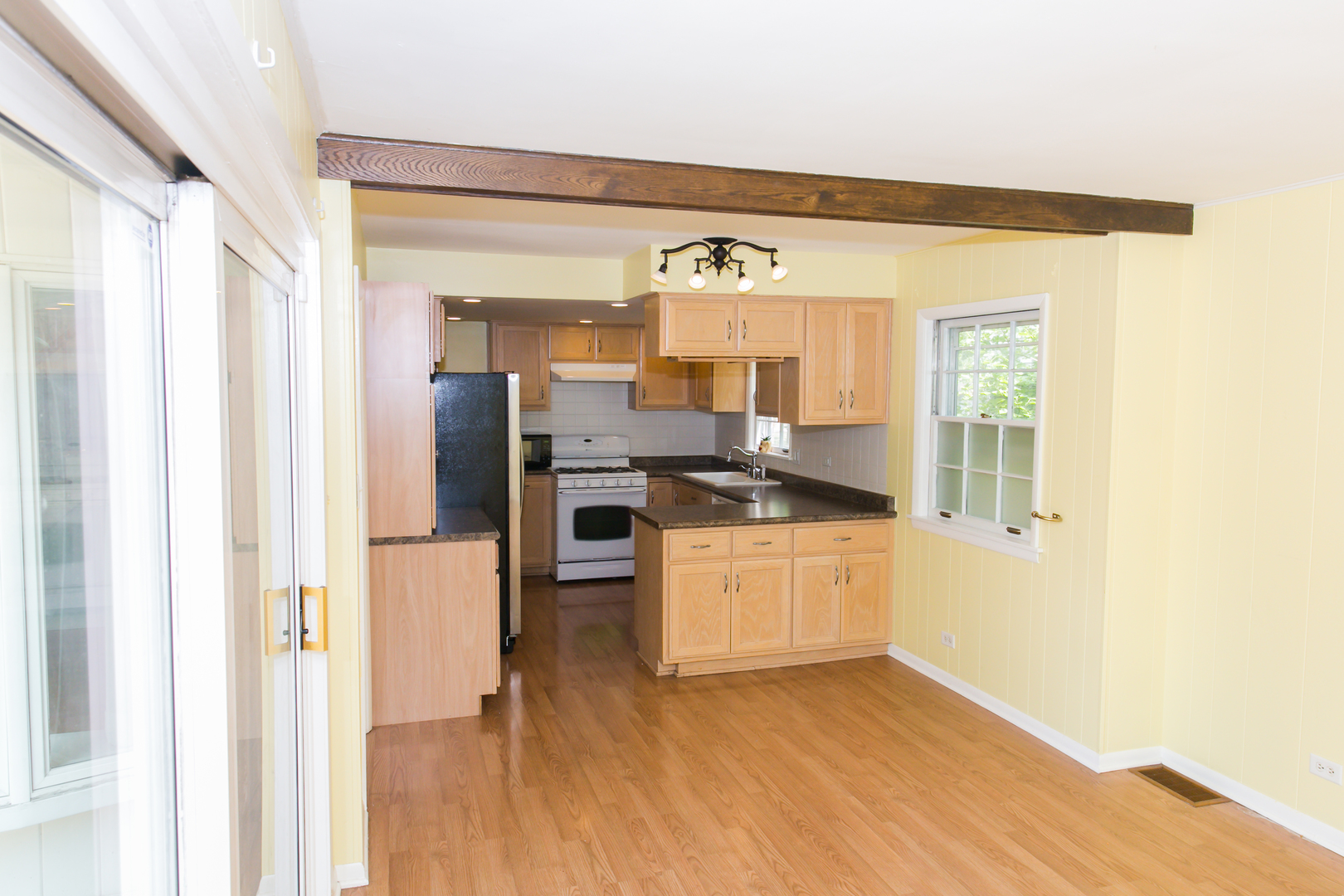 1247 Hillview Road Homewood, IL 60430 - Photo 6 of 21