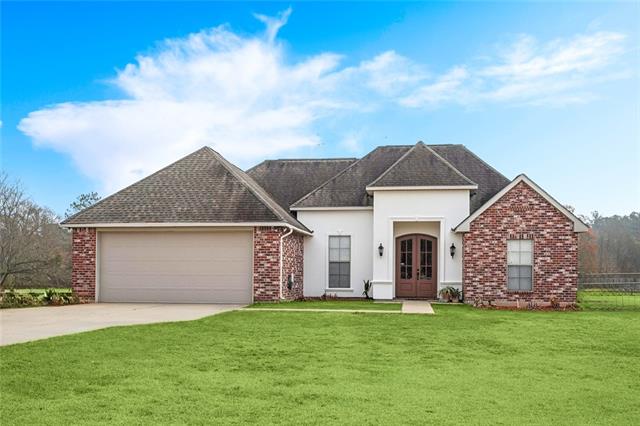 25034 Shubert Lane Covington, LA 70435 - Photo 1 of 17