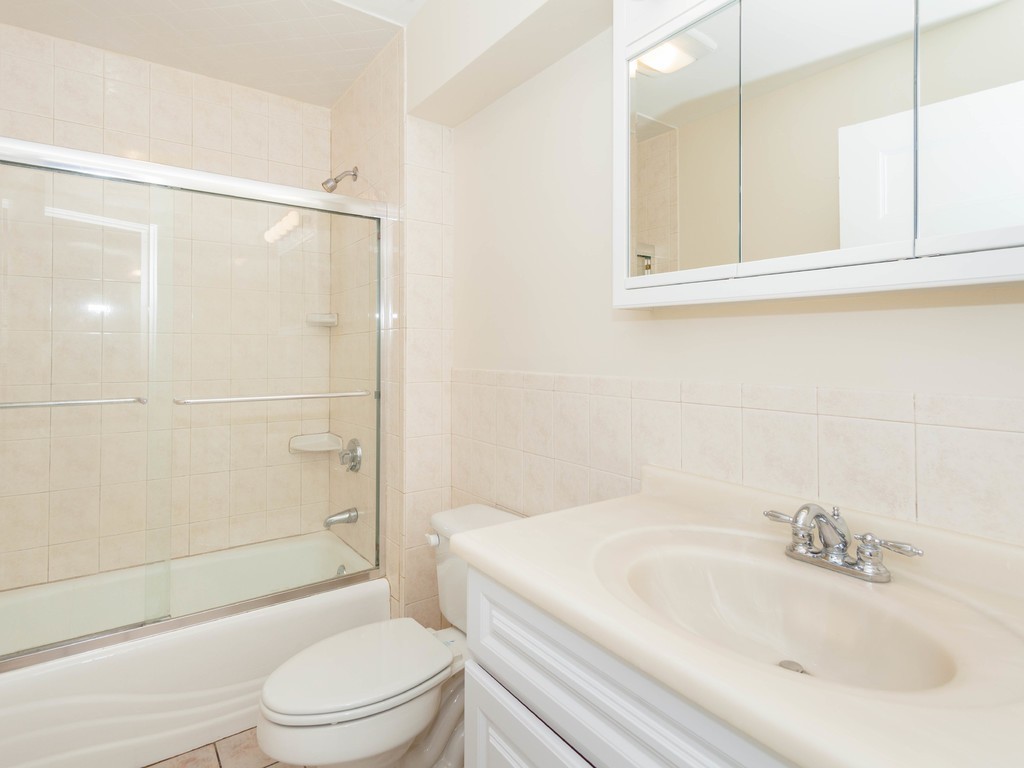 40 Manthorne Road Boston, MA 02132 - Photo 11 of 18 Gallery Image 11