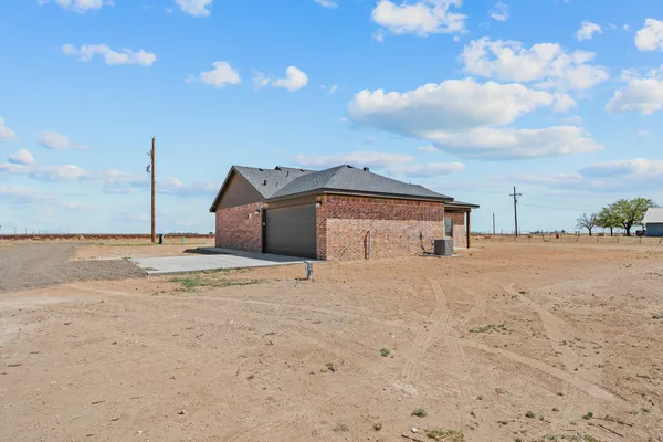 $330,000 | 17008 County Road 3100, Slaton, TX 79364
