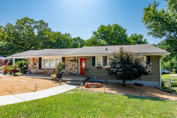 $499,900 | 526 Semi Circle, Chattanooga, TN 37415