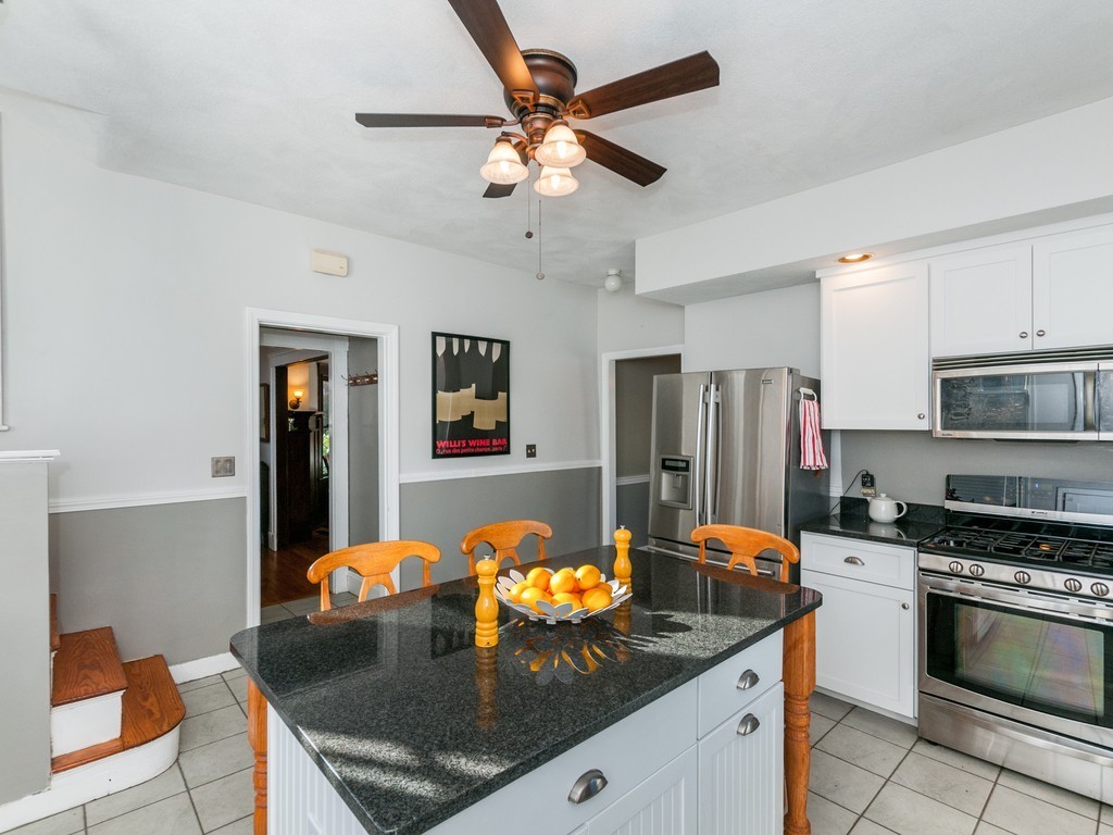 112 Langley Road Newton, MA 02459 - Photo 4 of 30