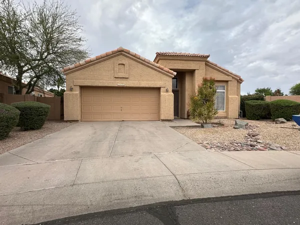 $2,550 | 6420 West Megan Court, Chandler, AZ 85226