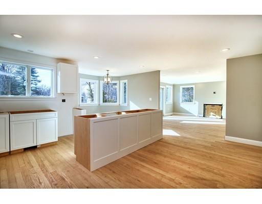 77 Oriole Road Westwood, MA 02090 - Photo 5 of 13 Gallery Image 5