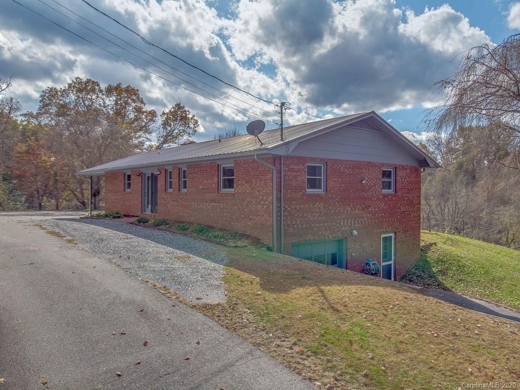146 Allison Cove Road Sylva, NC 28779 - Photo 3 of 32 Gallery Image 3