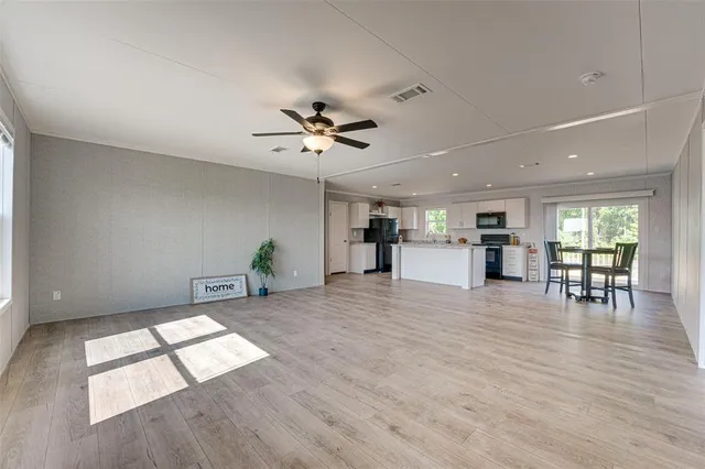 $299,999 | 3060 Cochise Drive, Ferris, TX 75125