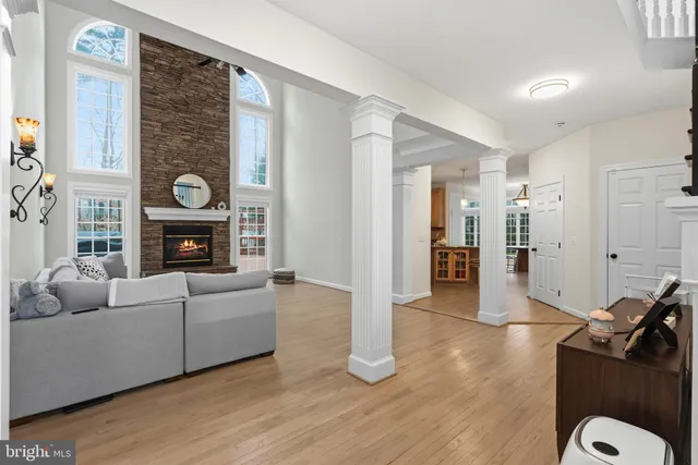 $5,200 | 4924 Berkshire Woods Drive, Fairfax, VA 22030