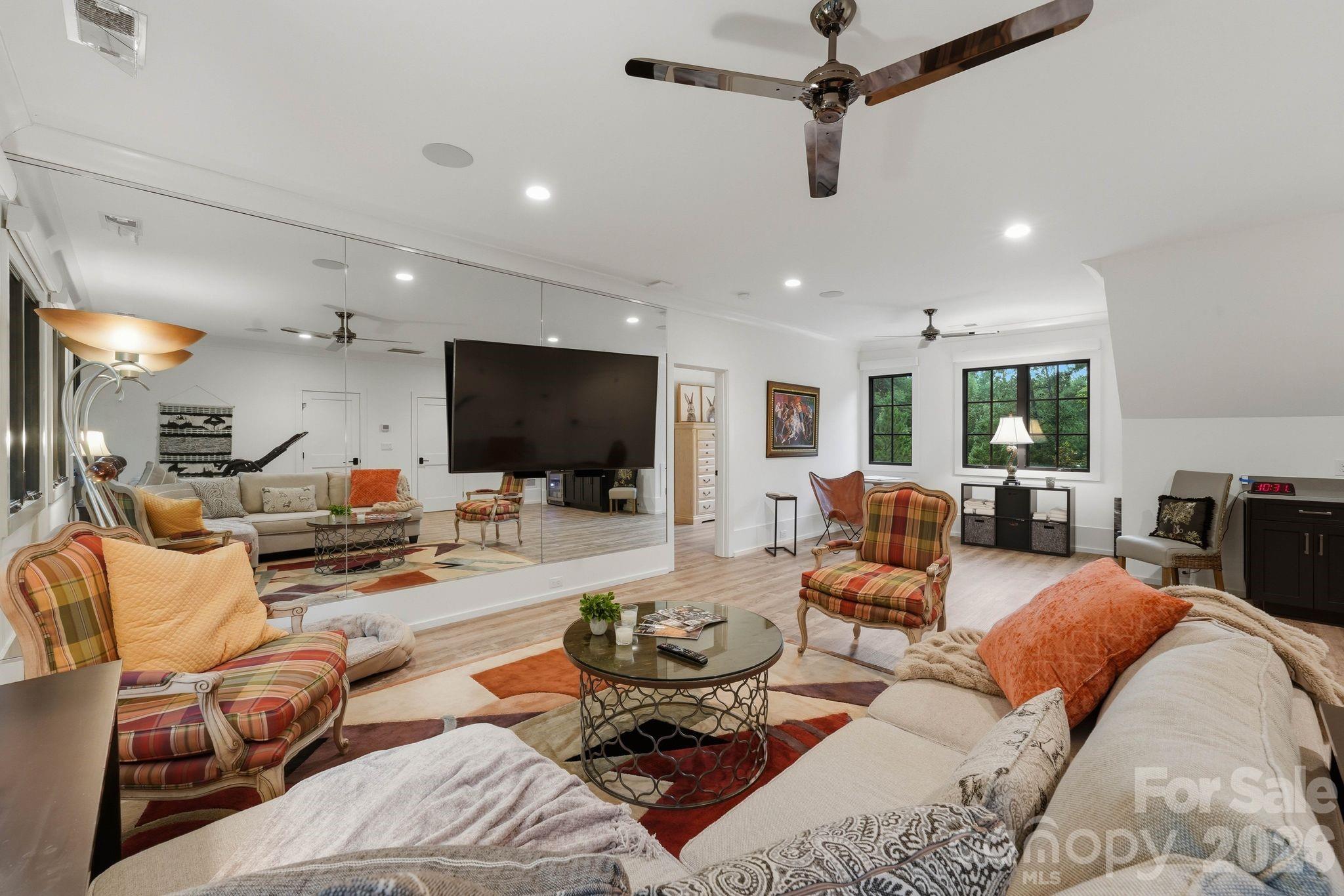 8921 Island Point Road Charlotte, NC 28278 - Photo 35 of 48 Gallery Image 35