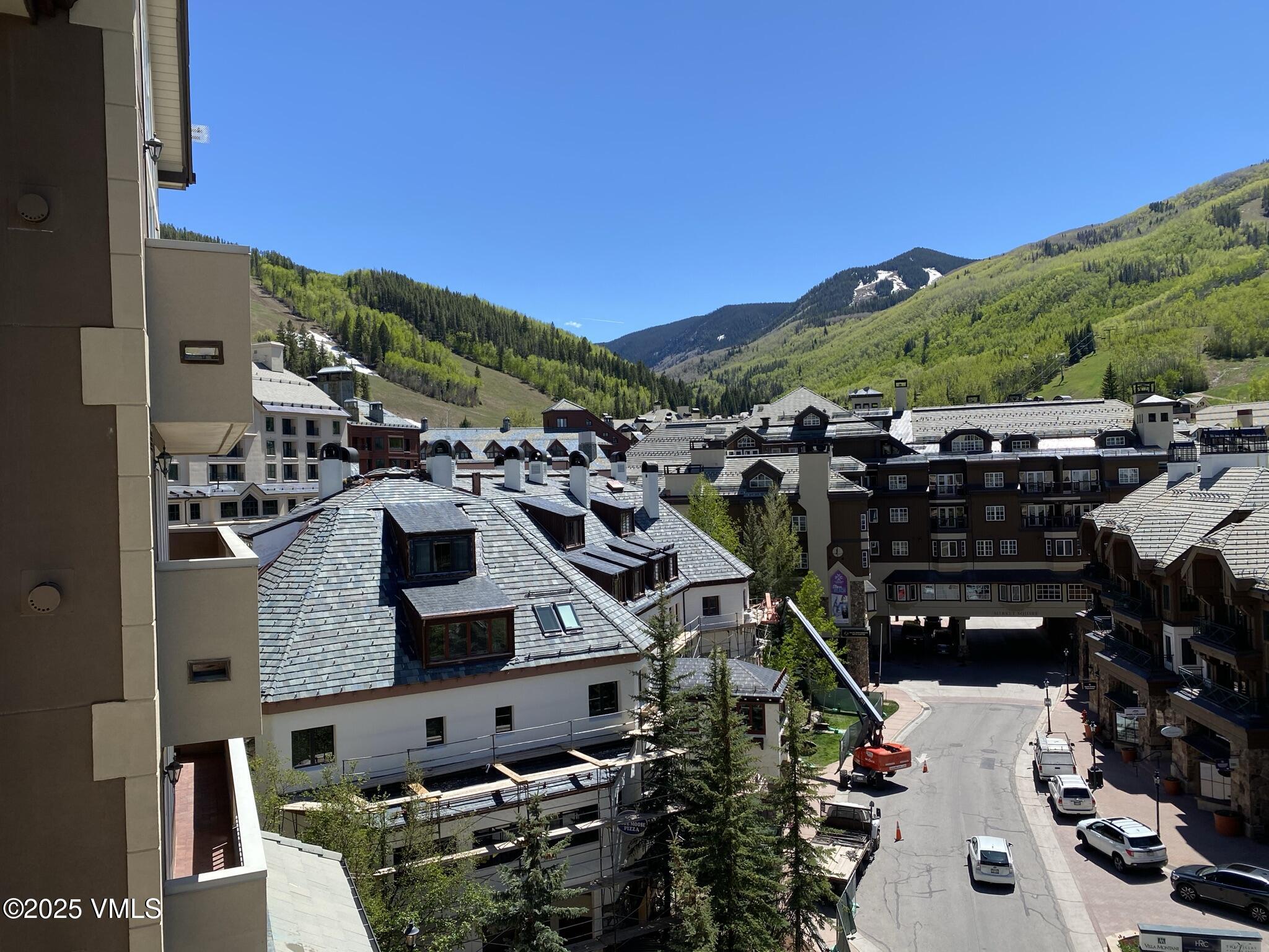 210 Offerson Road, Unit 207 WEEK 51 & 52 Beaver Creek, CO 81620 - Photo 2 of 26 a view of buildings
