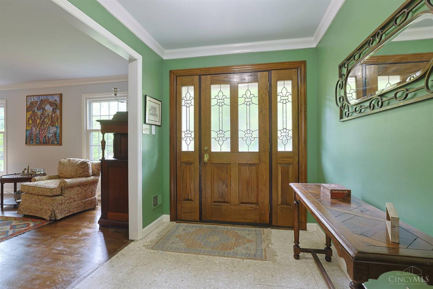297 Ritchie Avenue Wyoming, OH 45215 - Photo 4 of 58