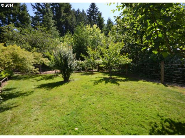 22871 South Reid Road Estacada, OR 97023 - Photo 14 of 16 a view of yard with green space