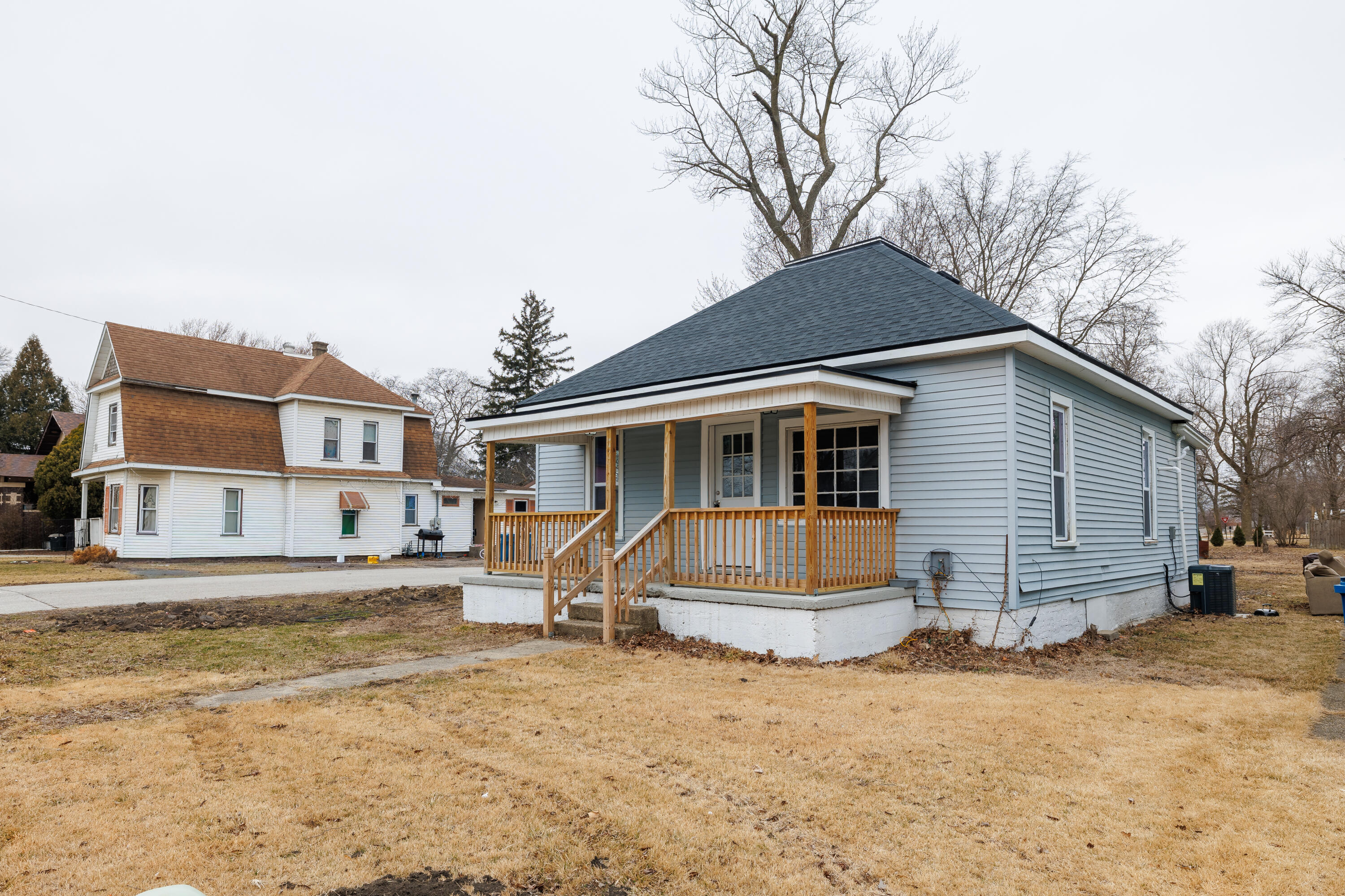 300 East Main Street Brook, IN 47922 - Photo 2 of 24 3000x1999
