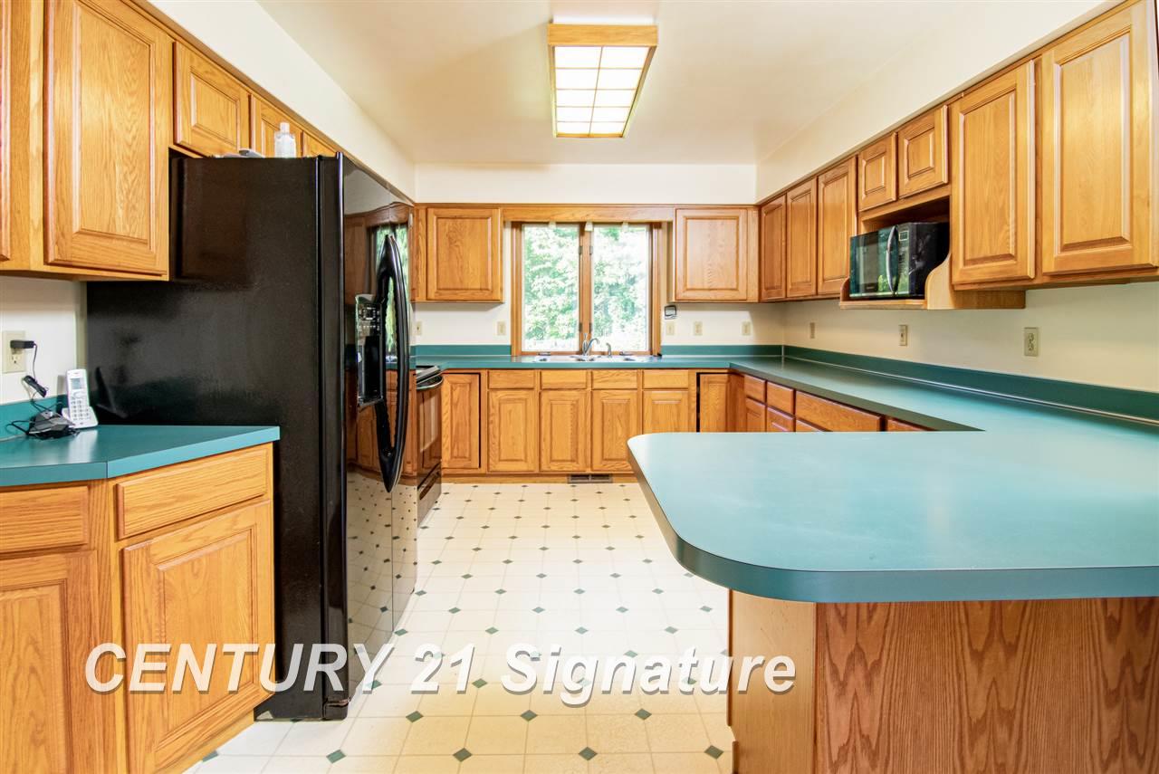 9229 Birch Run Road Millington, MI 48746 - Photo 10 of 24