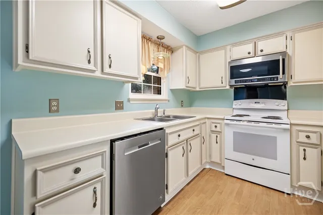 $258,000 | 5 Hidden Lake Court, Savannah, GA 31419