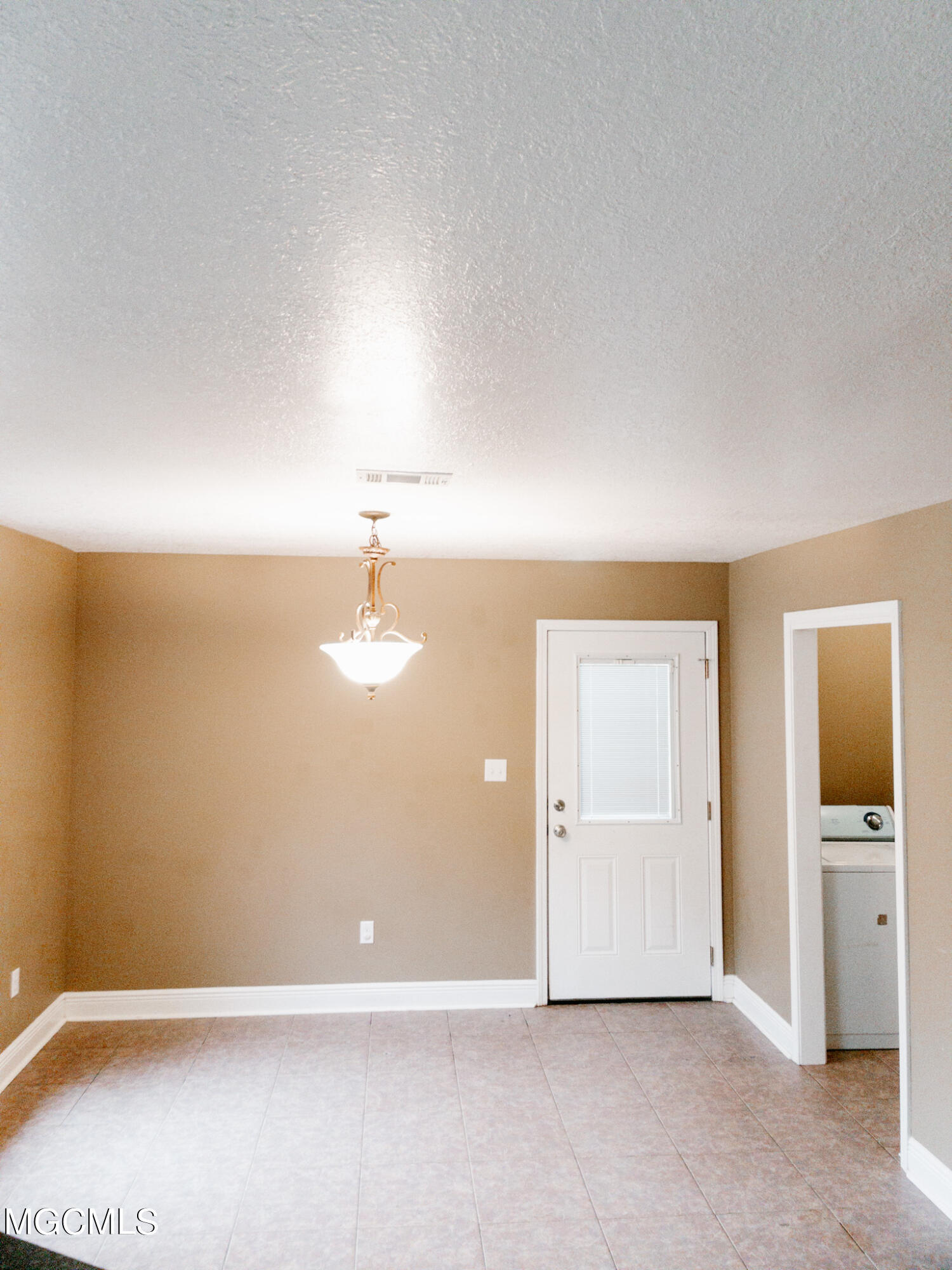 22325 Cap Johnson Road Moss Point, MS 39562 - Photo 13 of 34 B60C0EA4-3737-4DF6-BE23-0893880257C7