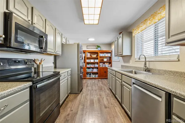 $689,900 | 7172 South Grant Street, Centennial, CO 80122