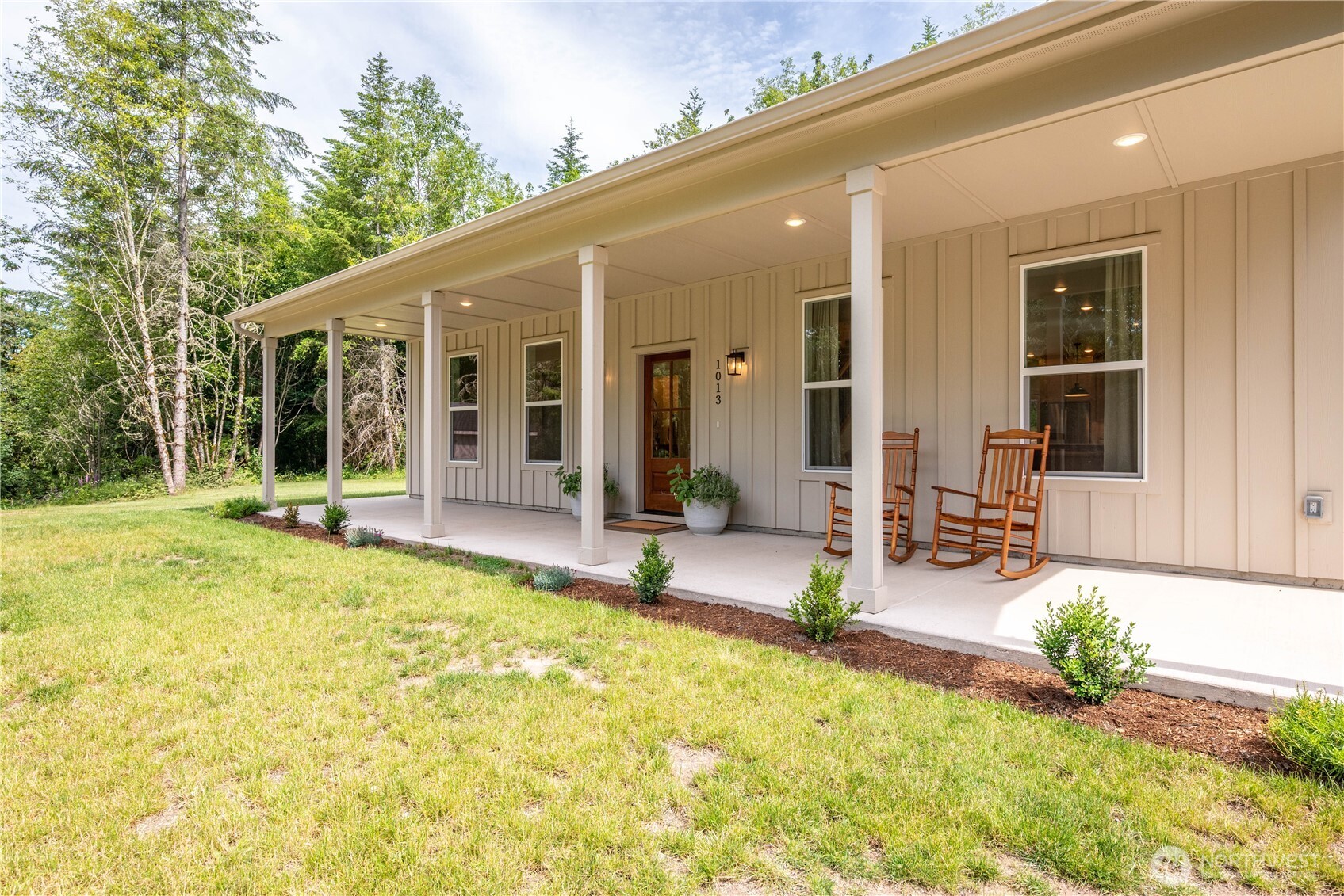 1013 North Bodine Road Kelso, WA 98626 - Photo 4 of 39