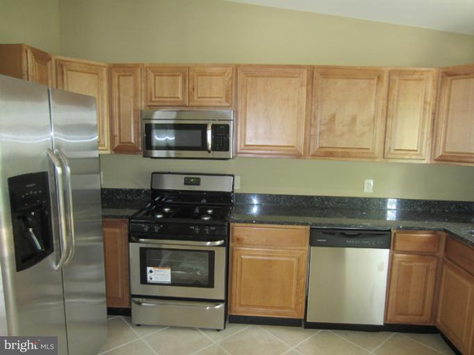 8100 Arrowhead Road Pikesville, MD 21208 - Photo 6 of 19 Kitchen