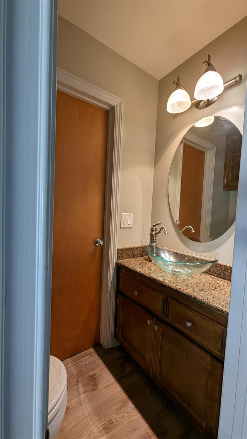 294 West Palm Avenue Reedley, CA 93654 - Photo 10 of 24 Gallery Image 10