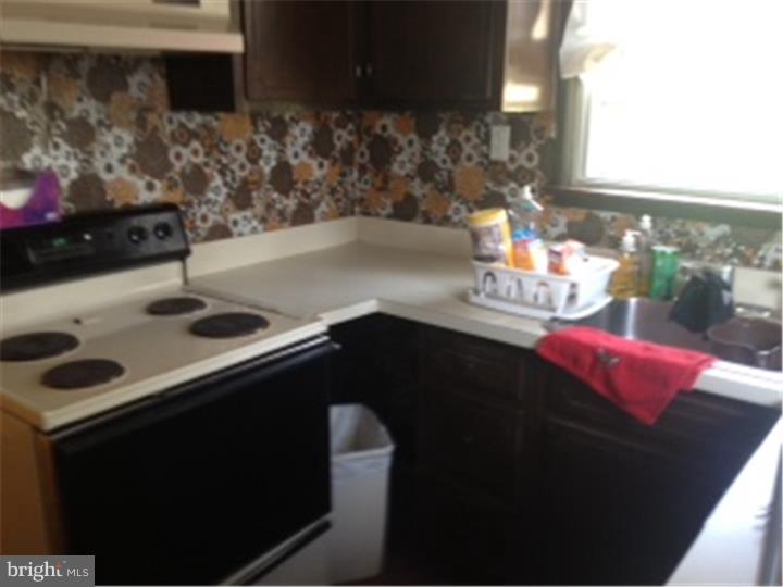 805 North Eagle Road Havertown, PA 19083 - Photo 12 of 25 Kitchen