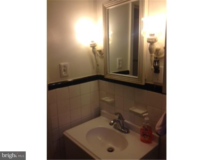 805 North Eagle Road Havertown, PA 19083 - Photo 16 of 25 Bathroom