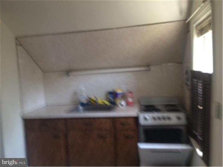 805 North Eagle Road Havertown, PA 19083 - Photo 20 of 25 Kitchen