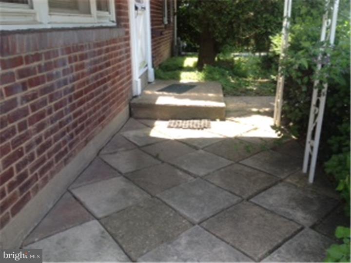 805 North Eagle Road Havertown, PA 19083 - Photo 9 of 25 Patio