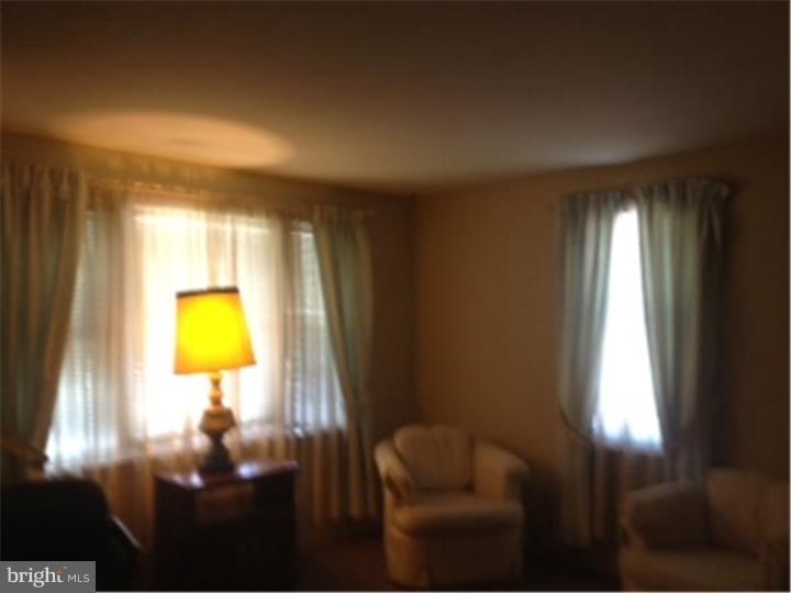 805 North Eagle Road Havertown, PA 19083 - Photo 10 of 25 Living Room