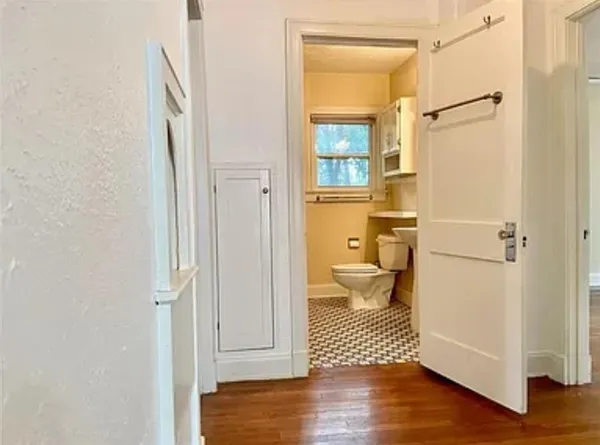 $1,895 | 5946 La Vista Drive, Dallas, TX 75206