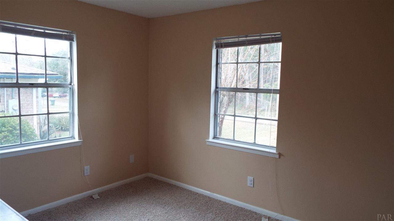 421 Ronda Street Pensacola, FL 32534 - Photo 13 of 14 Gallery Image 13