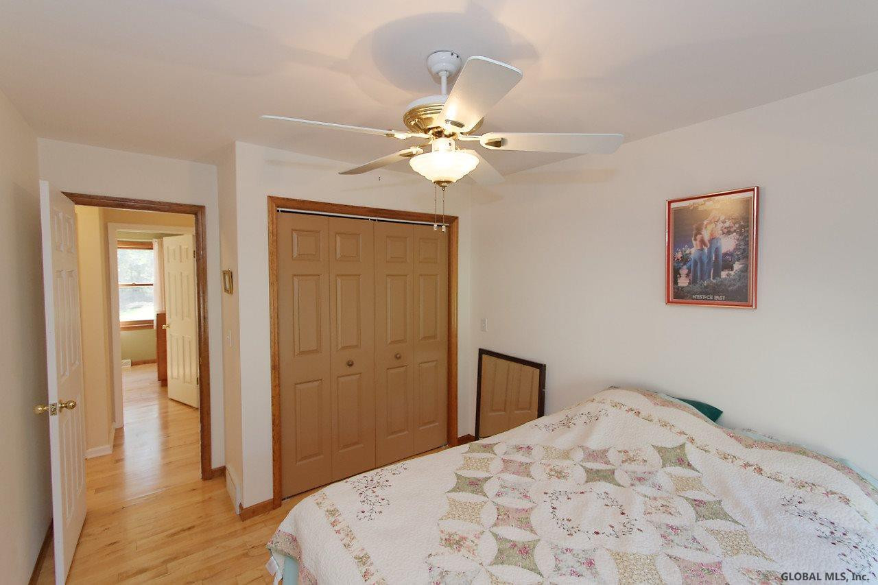 129 Forts Ferry Road Colonie, NY 12110 - Photo 19 of 37 Photo 19