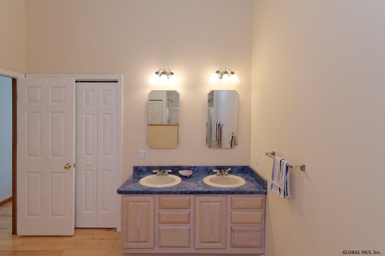 129 Forts Ferry Road Colonie, NY 12110 - Photo 24 of 37 Photo 24