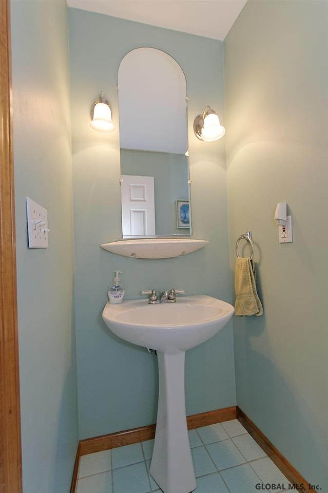 129 Forts Ferry Road Colonie, NY 12110 - Photo 26 of 37 Photo 26