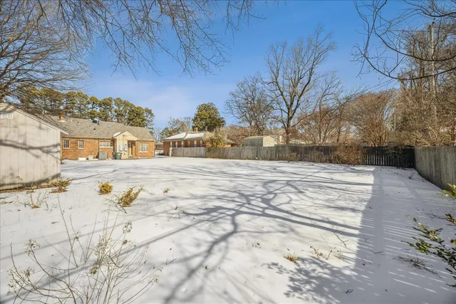 $325,000 | 5395 Laurie Lane, Memphis, TN 38120