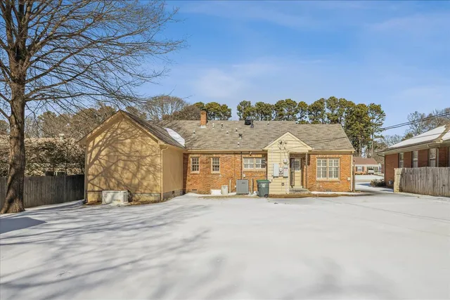 $325,000 | 5395 Laurie Lane, Memphis, TN 38120