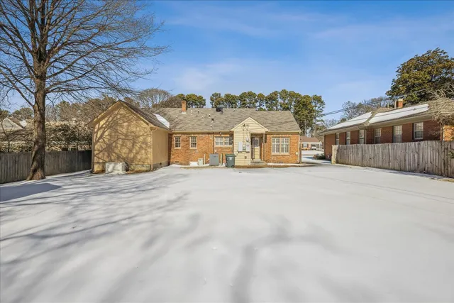 $325,000 | 5395 Laurie Lane, Memphis, TN 38120