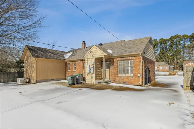 $325,000 | 5395 Laurie Lane, Memphis, TN 38120