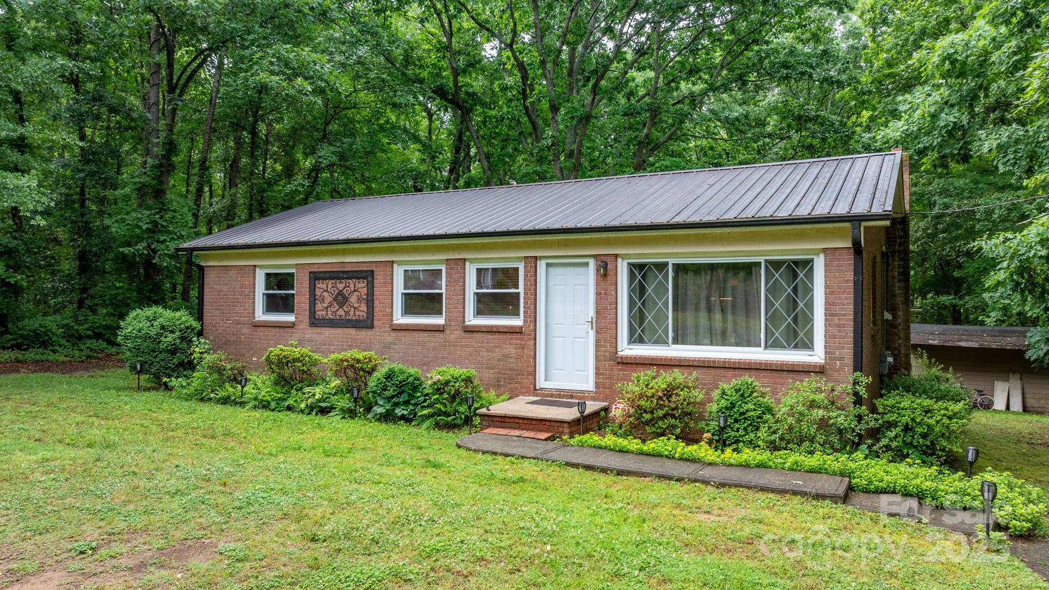 4705 Campground View Road Catawba, NC 28609 - Photo 1 of 28 Gallery Image 1