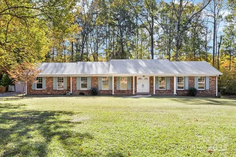 $465,000 | 1840 Stoneyridge Drive, Charlotte, NC 28214