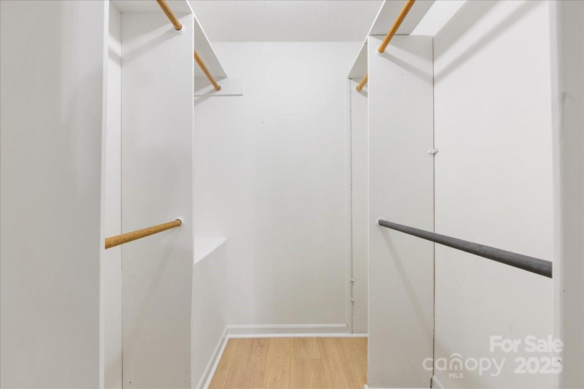 1840 Stoneyridge Drive Charlotte, NC 28214 - Photo 16 of 44 a view of bathroom