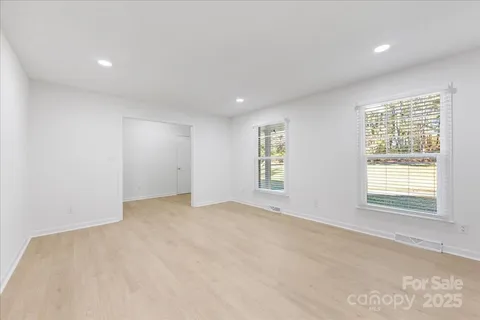 $465,000 | 1840 Stoneyridge Drive, Charlotte, NC 28214