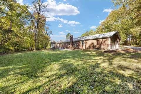 $465,000 | 1840 Stoneyridge Drive, Charlotte, NC 28214