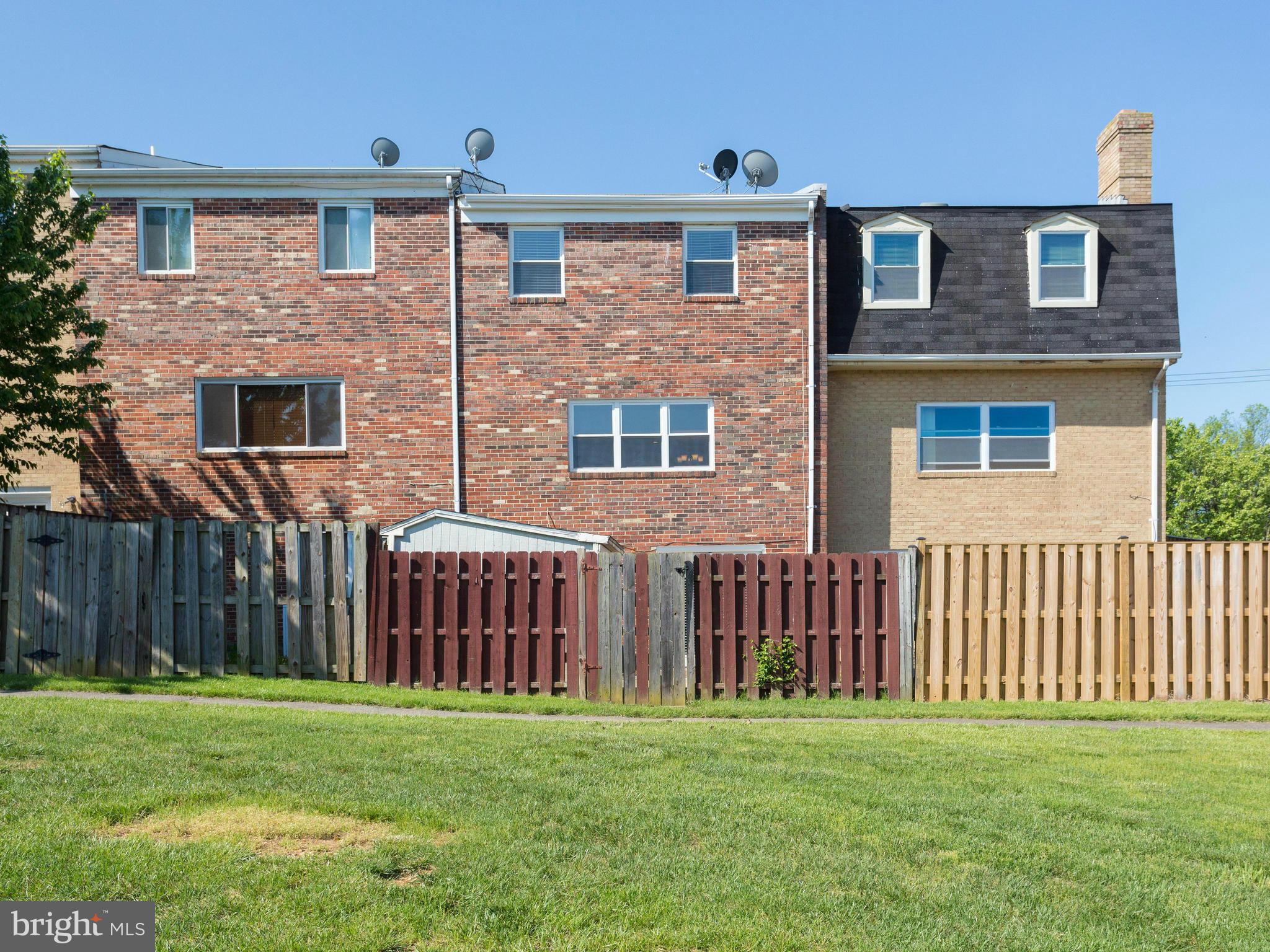 7418 Pohick Road Lorton, VA 22079 - Photo 28 of 30 Exterior (Rear)