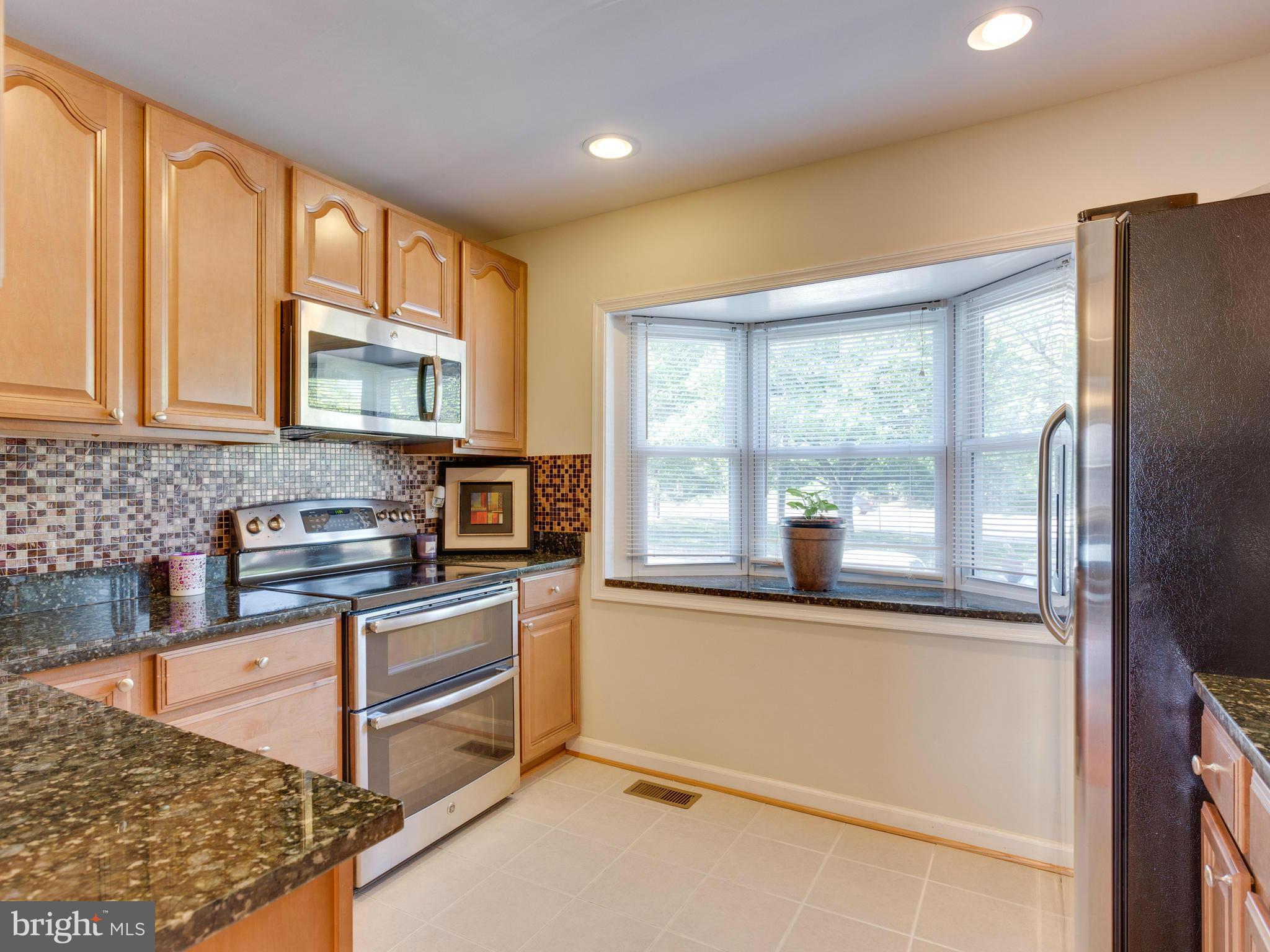 7418 Pohick Road Lorton, VA 22079 - Photo 5 of 30 Kitchen