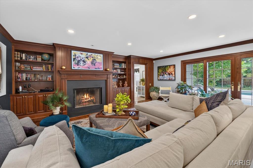 18 South McKnight Road St. Louis, MO 63124 - Photo 17 of 72 Gallery Image 17