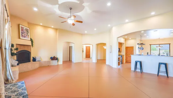 $885,000 | 6754 East Roberto Loop, Hereford, AZ 85615