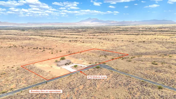 $885,000 | 6754 East Roberto Loop, Hereford, AZ 85615