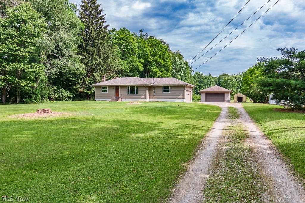 10340 Cedar Road Chesterland, OH 44026 - Photo 3 of 34