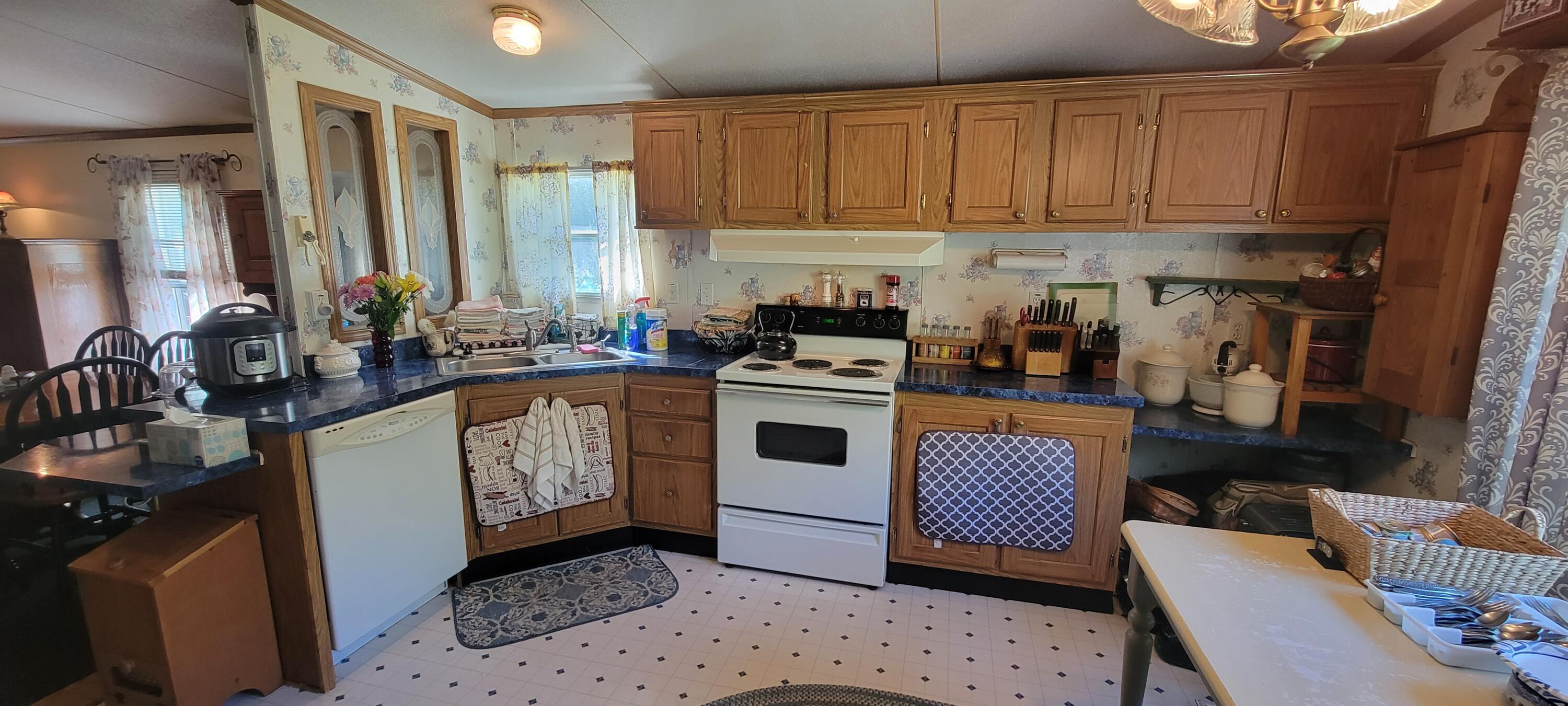 76 Ridgewood Place Woolwich, ME 04579 - Photo 7 of 20 20220516_160615