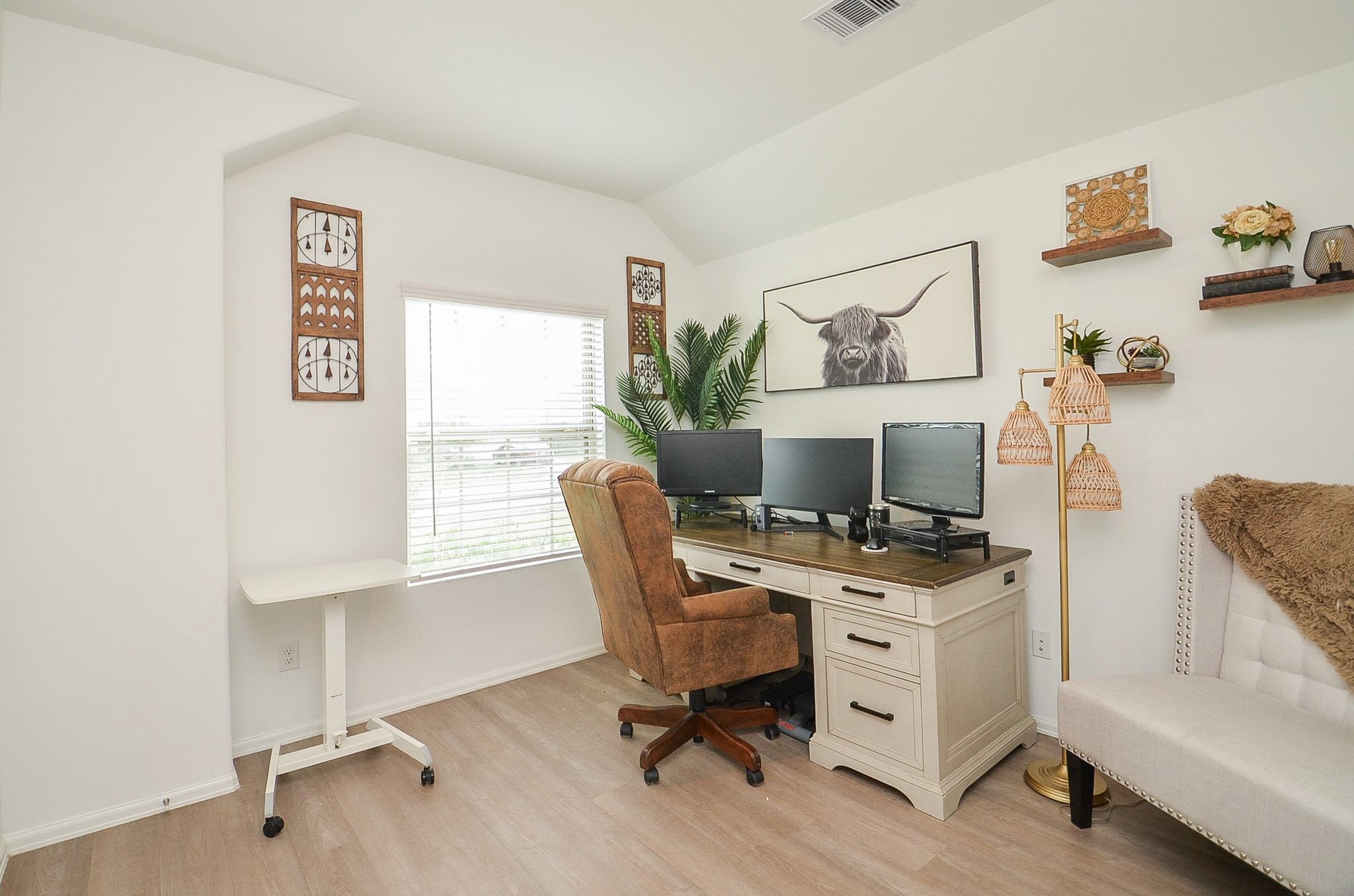 5308 Rushing Brk Lane Richmond, TX 77469 - Photo 15 of 24 Secondary bedroom being used as a home office